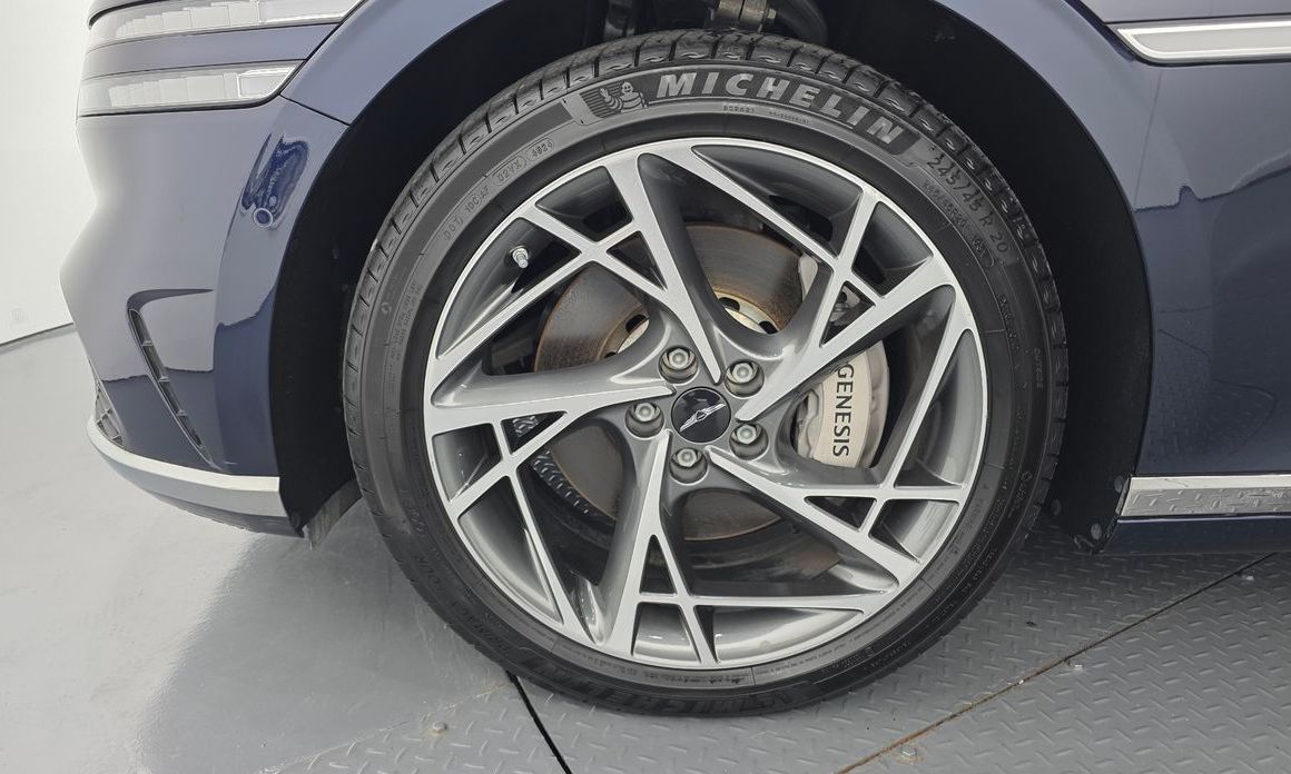 Genesis G90 2023