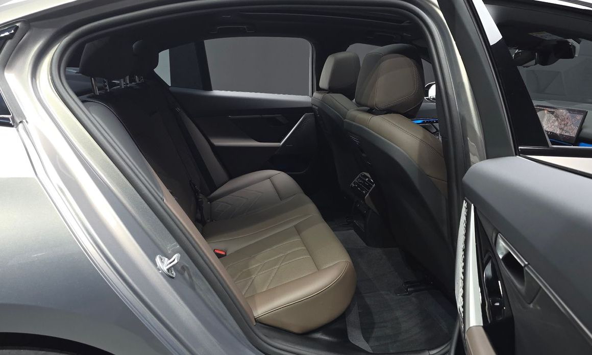 BMW 5-Series 2026