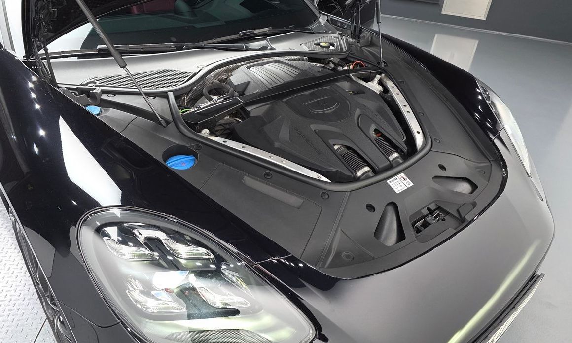 Porsche Panamera 2023