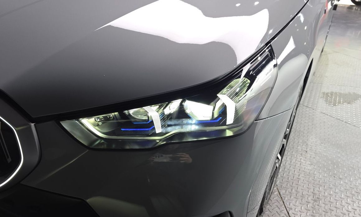 BMW 5-Series 2025