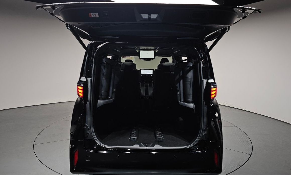 Toyota Alphard 2024