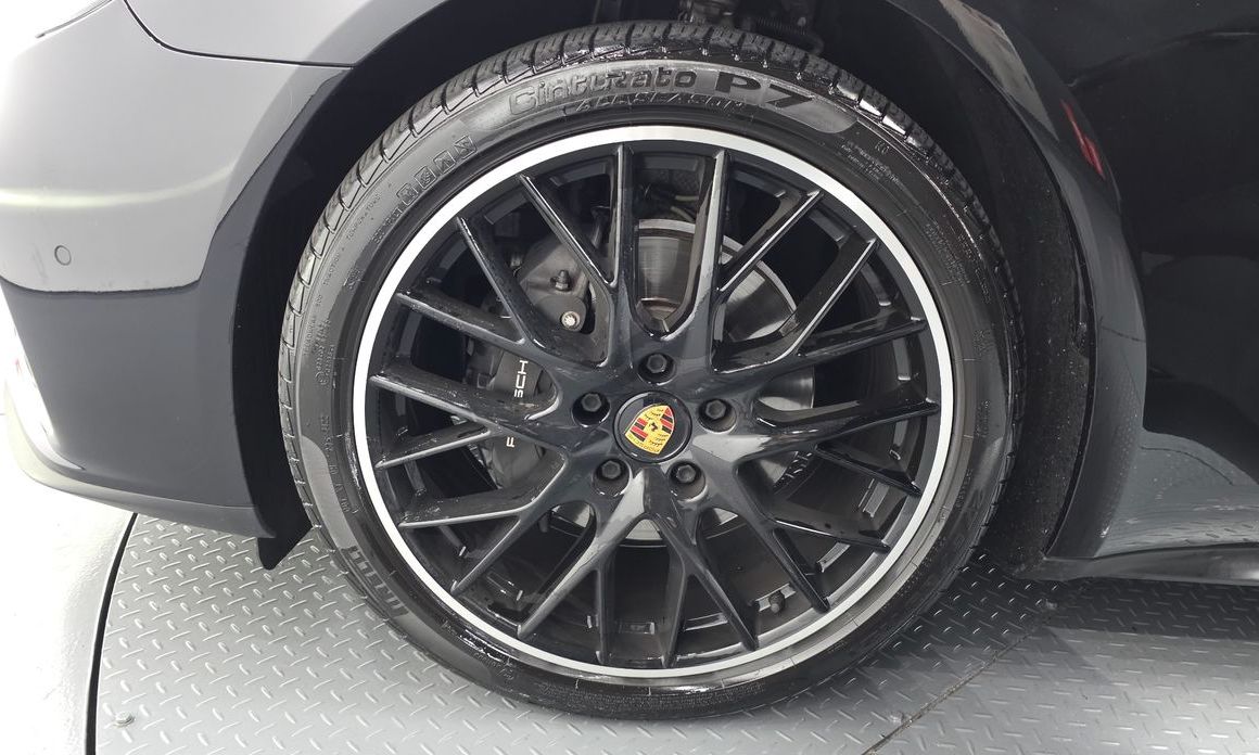 Porsche Panamera 2023