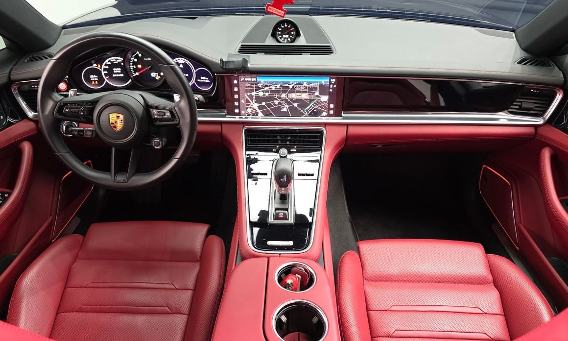 Porsche Panamera 2023