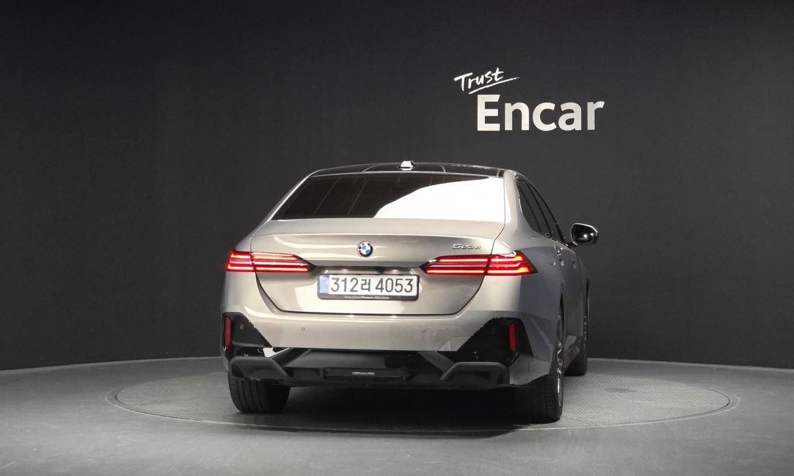 BMW 5-Series 2026