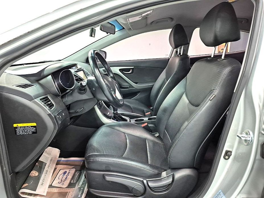 Hyundai AVANTE 2014
