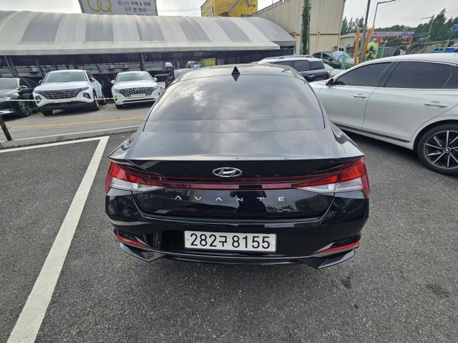 Hyundai AVANTE 2021