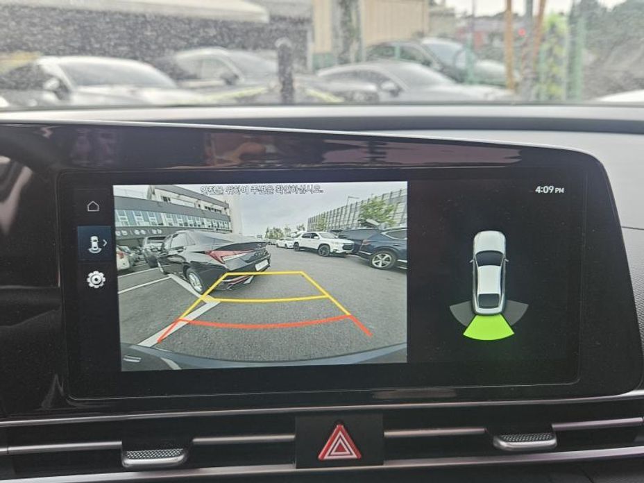 Hyundai AVANTE 2021
