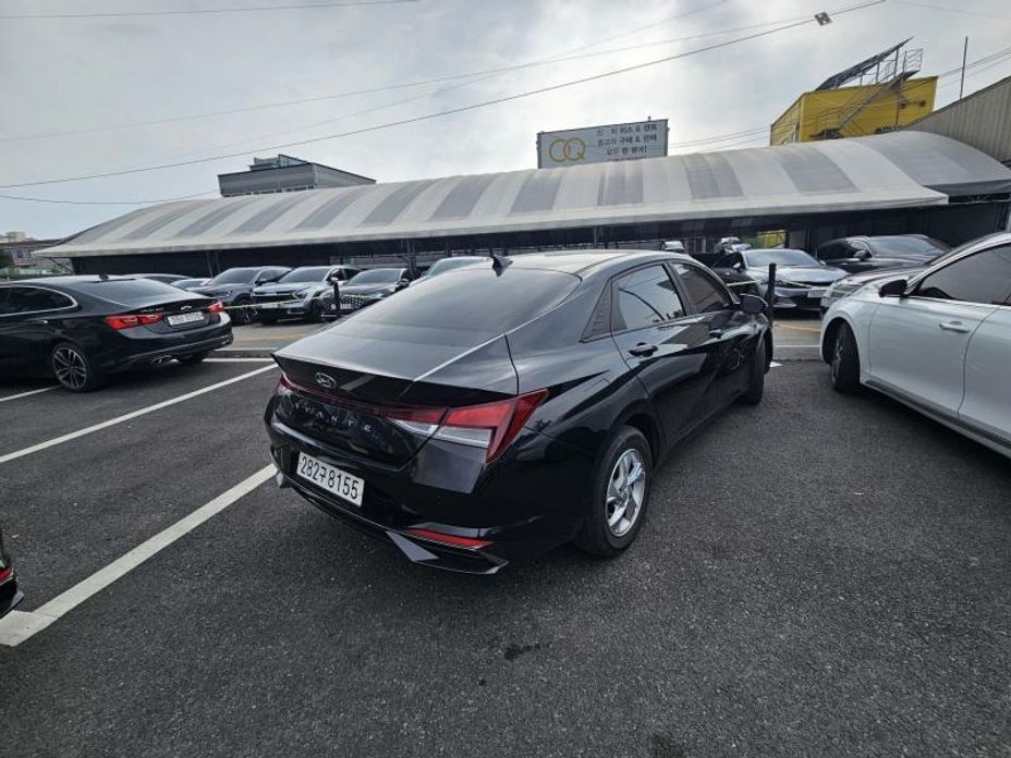 Hyundai AVANTE 2021