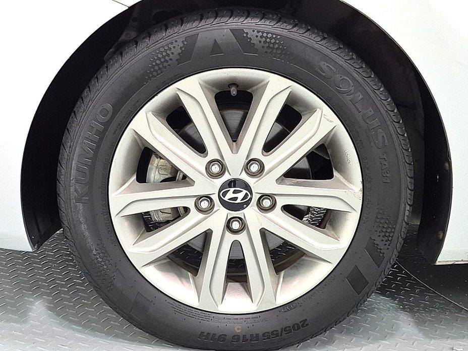 Hyundai AVANTE 2014