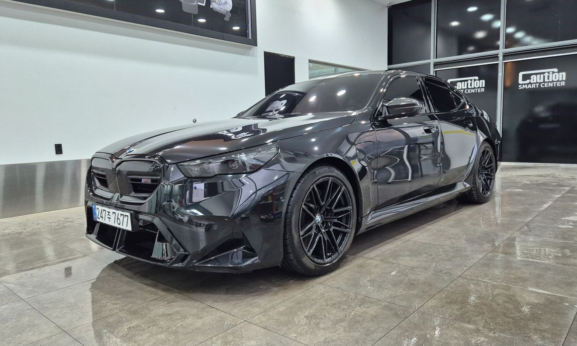 BMW M5 2025