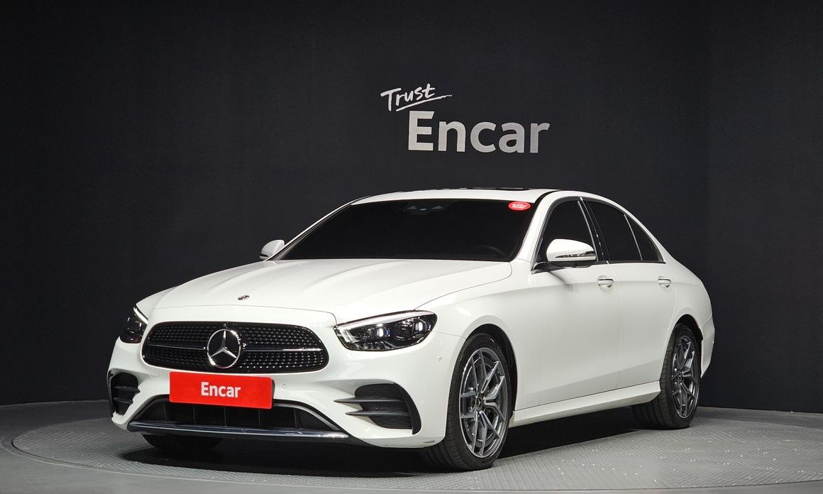 Mercedes-Benz E-Class 2022