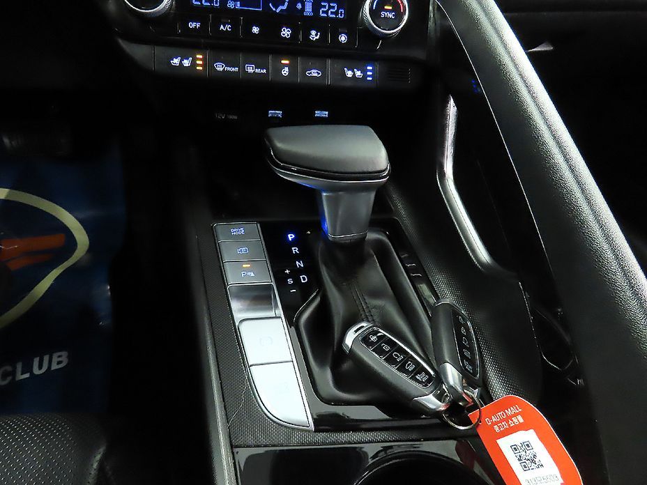 Hyundai AVANTE 2021