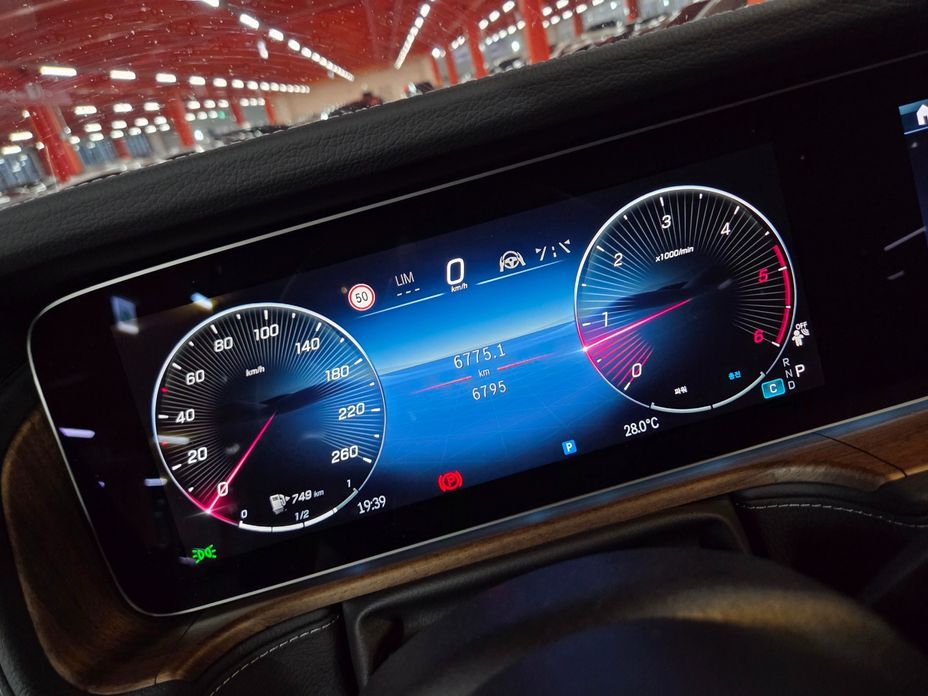 Mercedes-Benz G-Class 2025