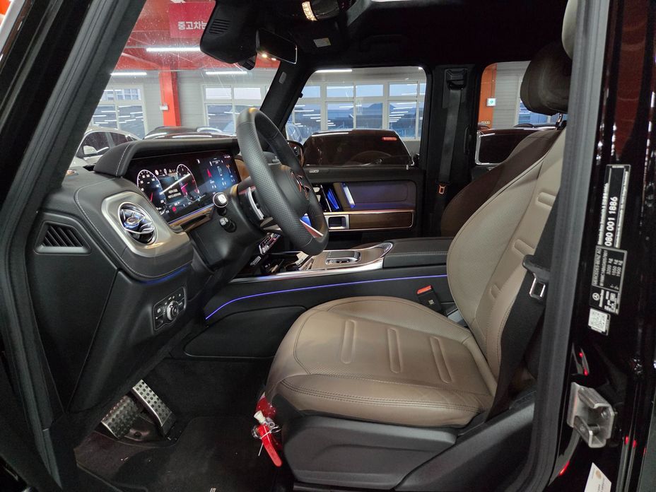 Mercedes-Benz G-Class 2025