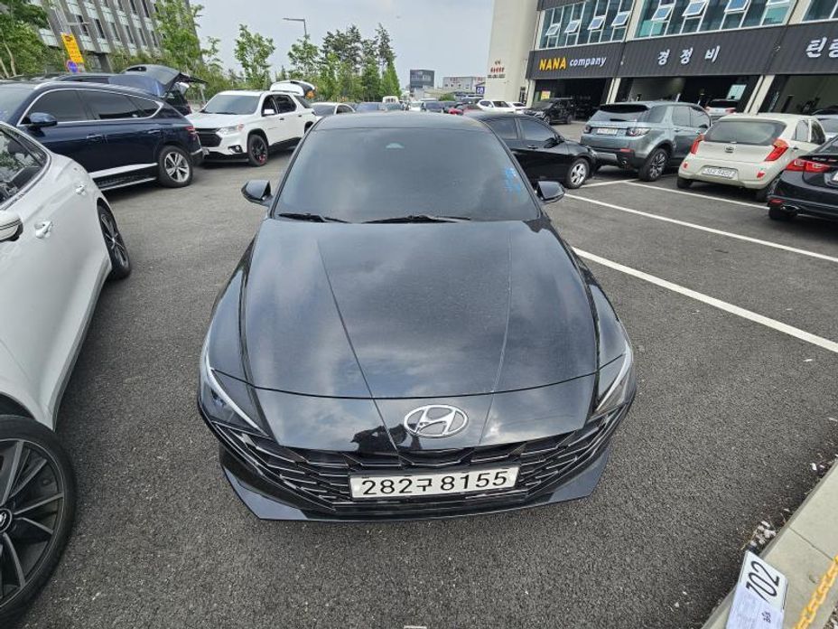 Hyundai AVANTE 2021