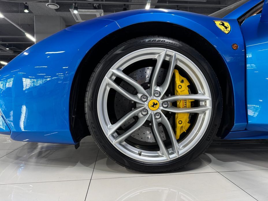Ferrari 488 2019