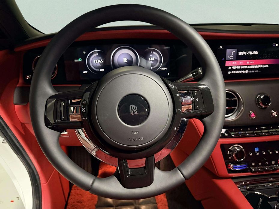 Rolls-Royce Spectre 2025
