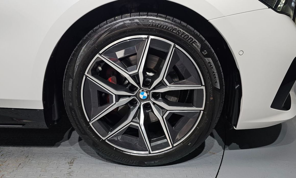 BMW 5-Series 2026