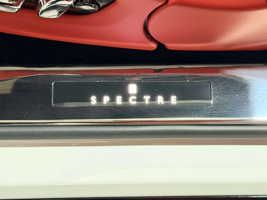 Rolls-Royce Spectre 2025