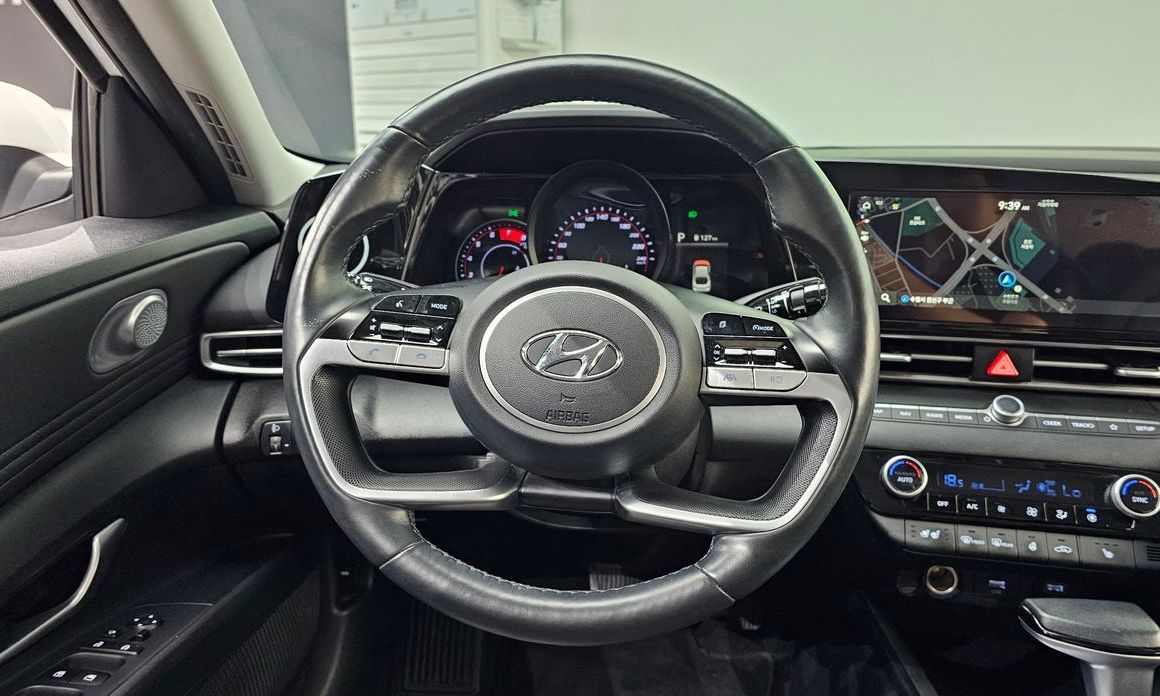 Hyundai AVANTE 2022