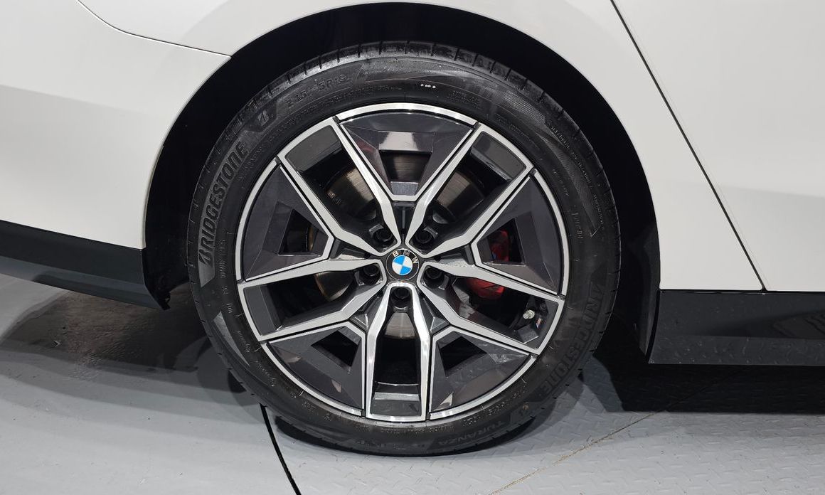 BMW 5-Series 2026