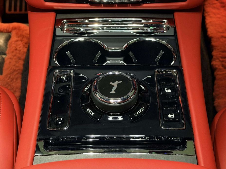 Rolls-Royce Spectre 2025