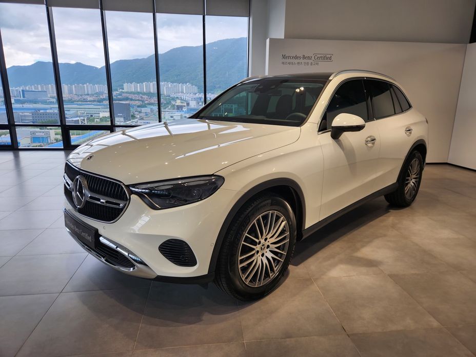 Mercedes-Benz GLC-Class 2026