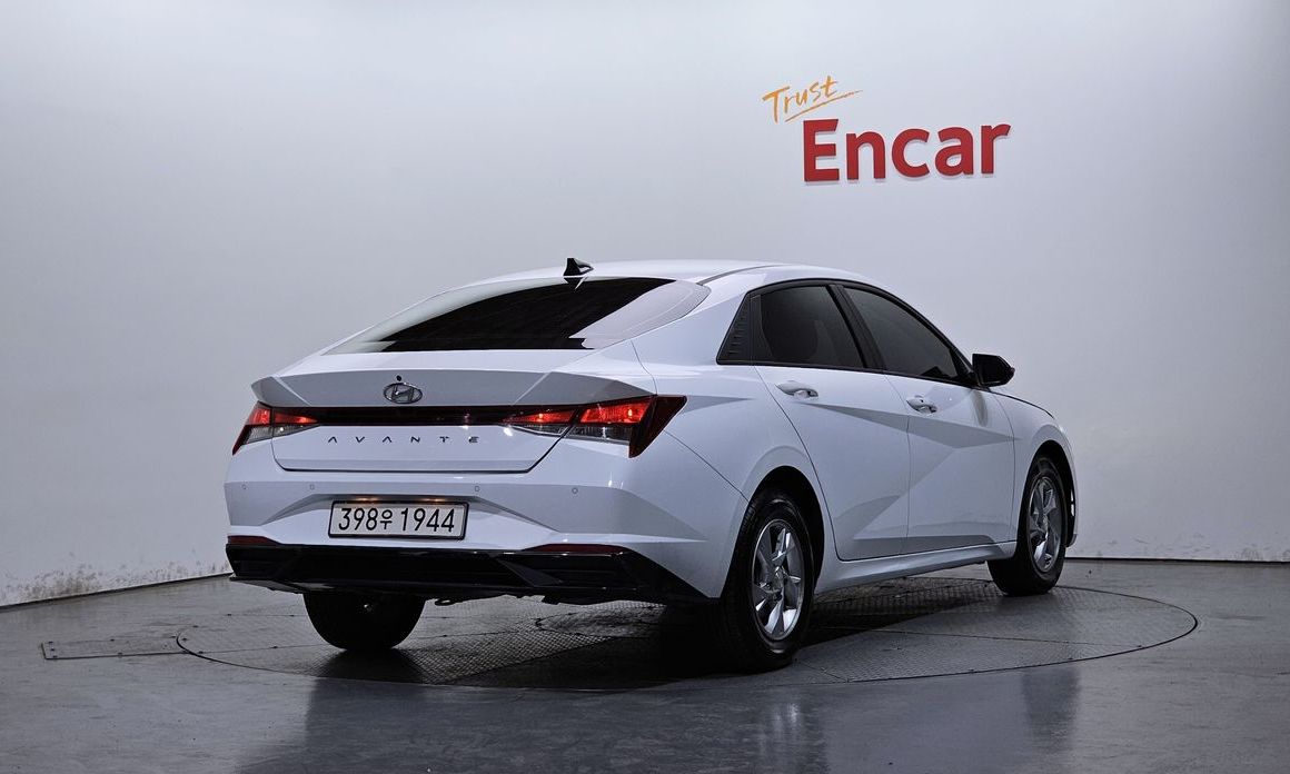 Hyundai AVANTE 2022