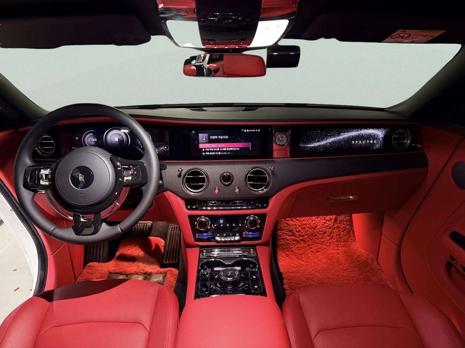 Rolls-Royce Spectre 2025