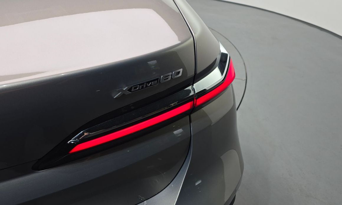 BMW i7 2023