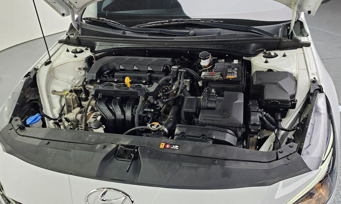 Hyundai AVANTE 2022
