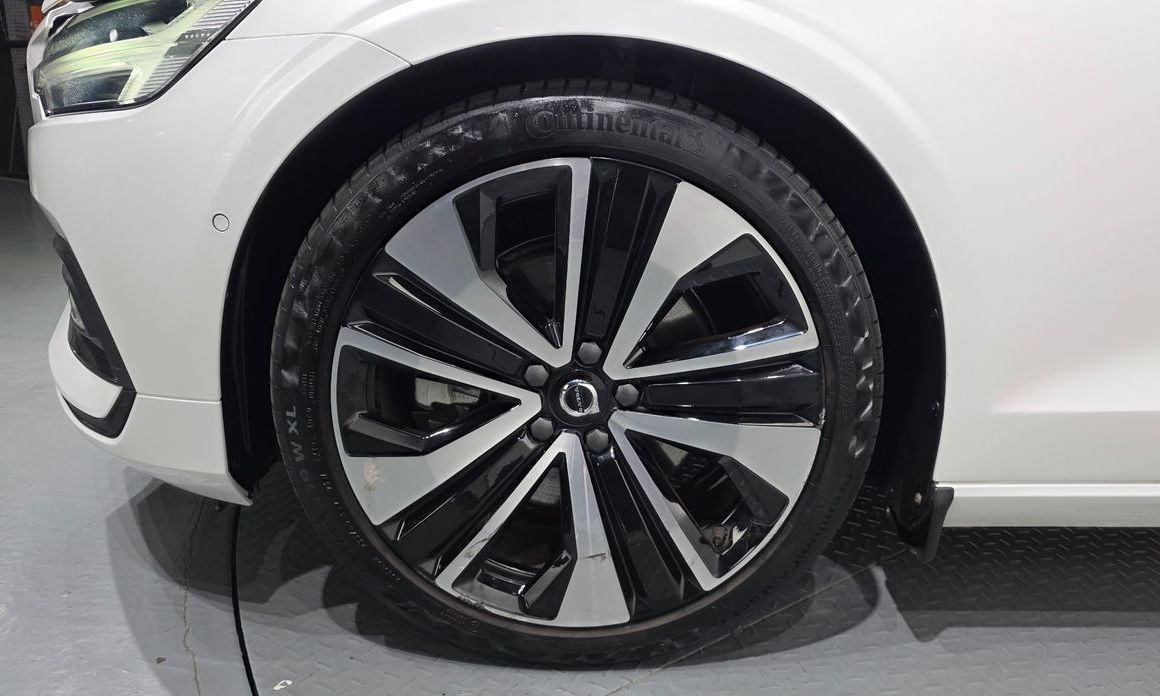 Volvo S60 2023