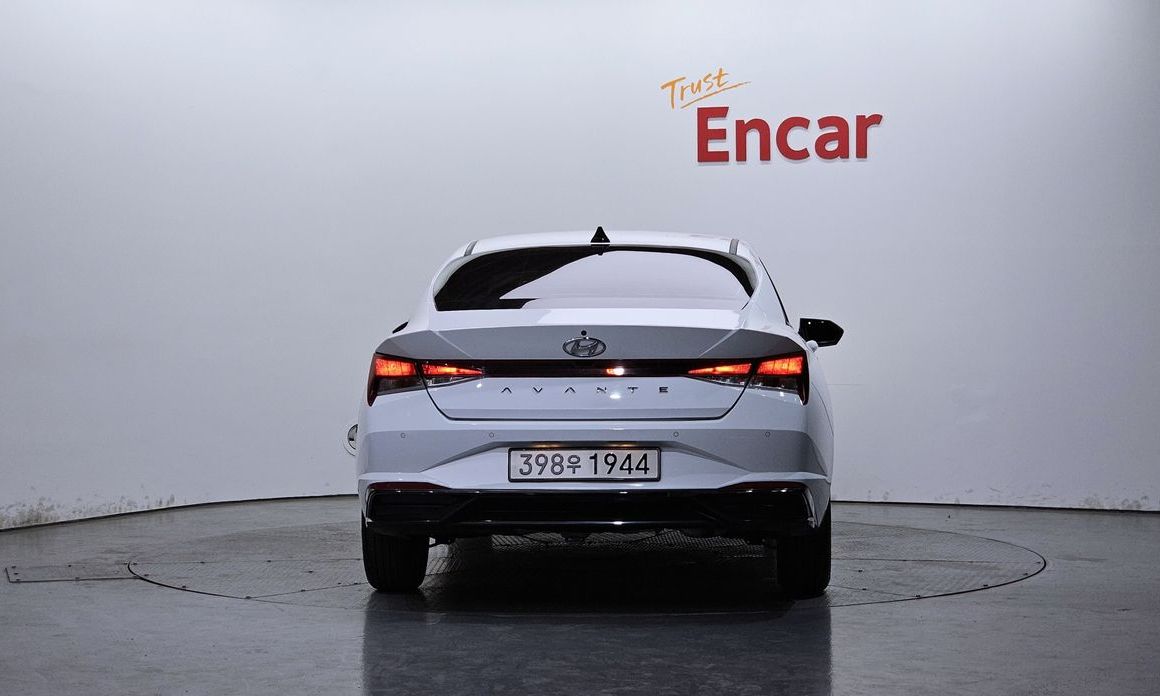 Hyundai AVANTE 2022