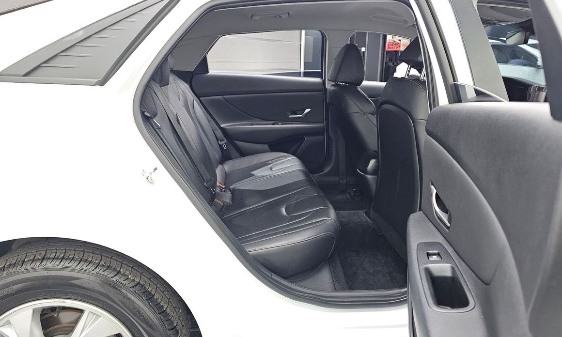 Hyundai AVANTE 2022