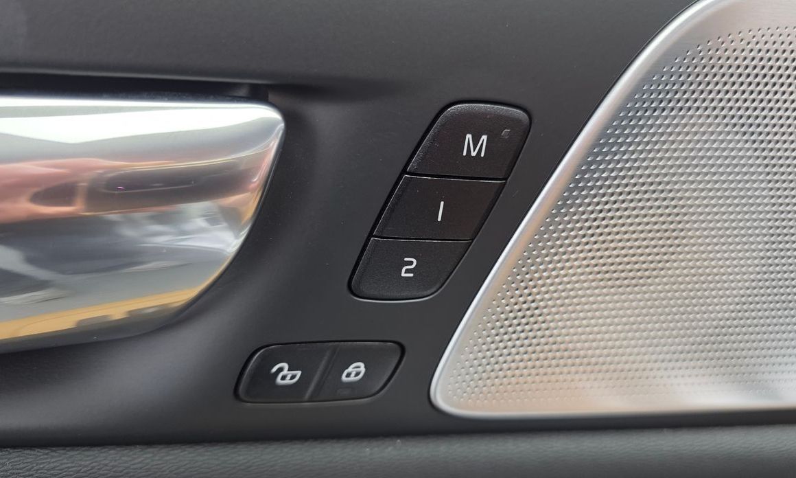 Volvo S60 2023