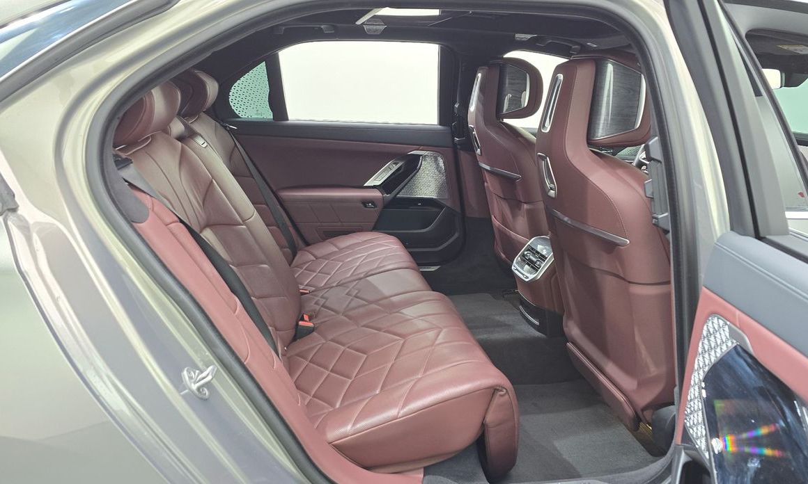 BMW i7 2023