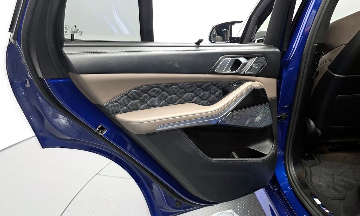 BMW X5M 2021