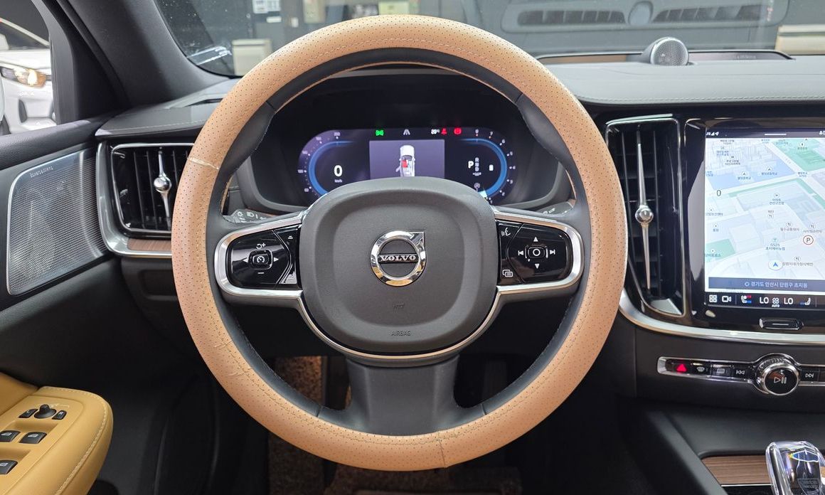 Volvo S60 2023