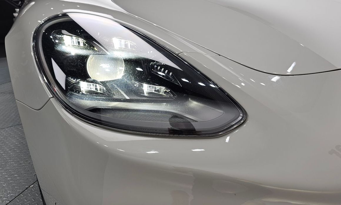 Porsche Panamera 2023
