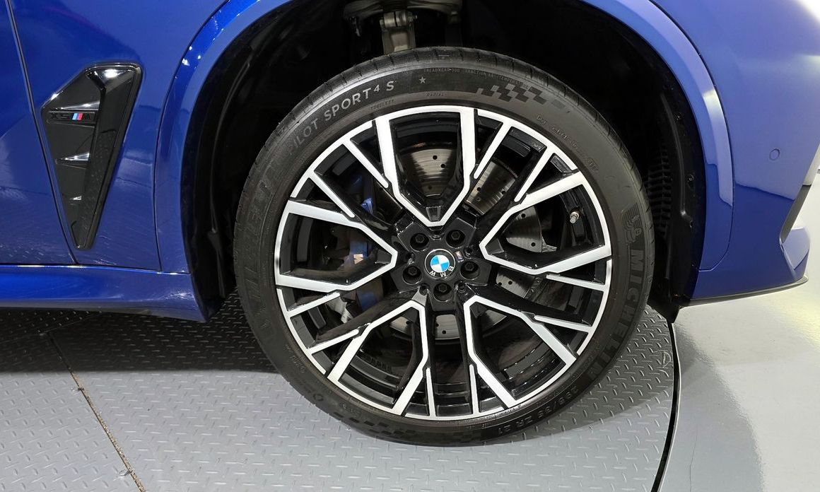 BMW X5M 2021