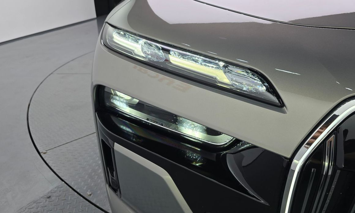 BMW i7 2023