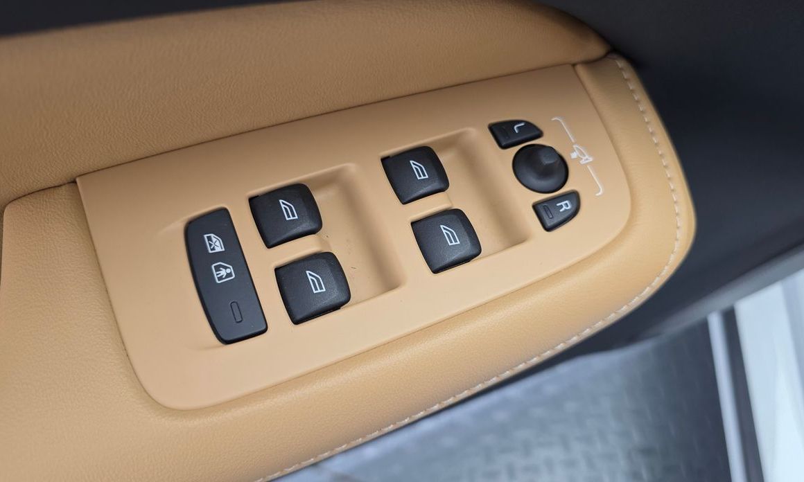 Volvo S60 2023