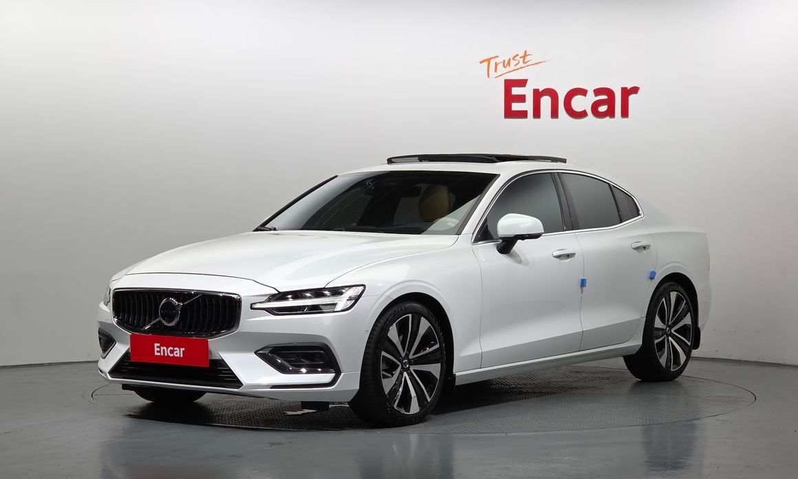 Volvo S60 2023
