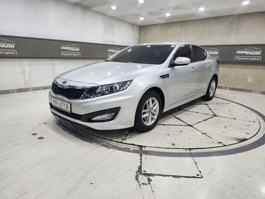 Kia K5 2011