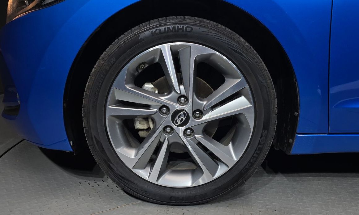 Hyundai AVANTE 2017