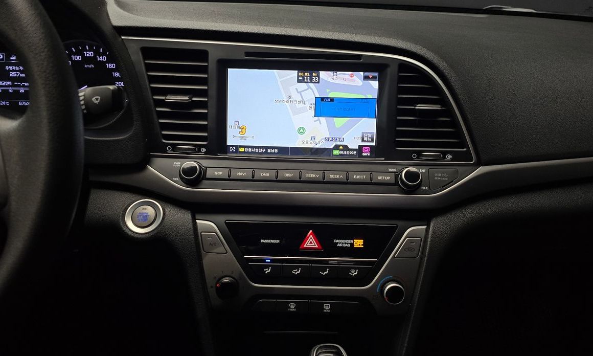 Hyundai AVANTE 2017