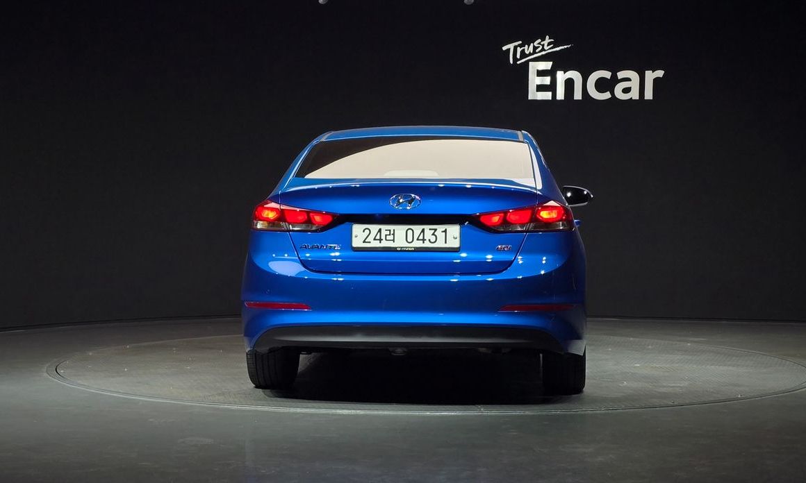 Hyundai AVANTE 2017
