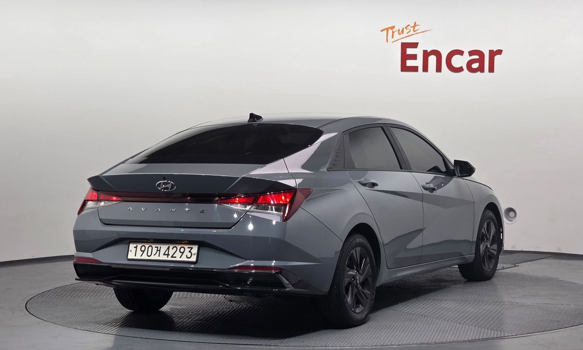 Hyundai AVANTE 2021