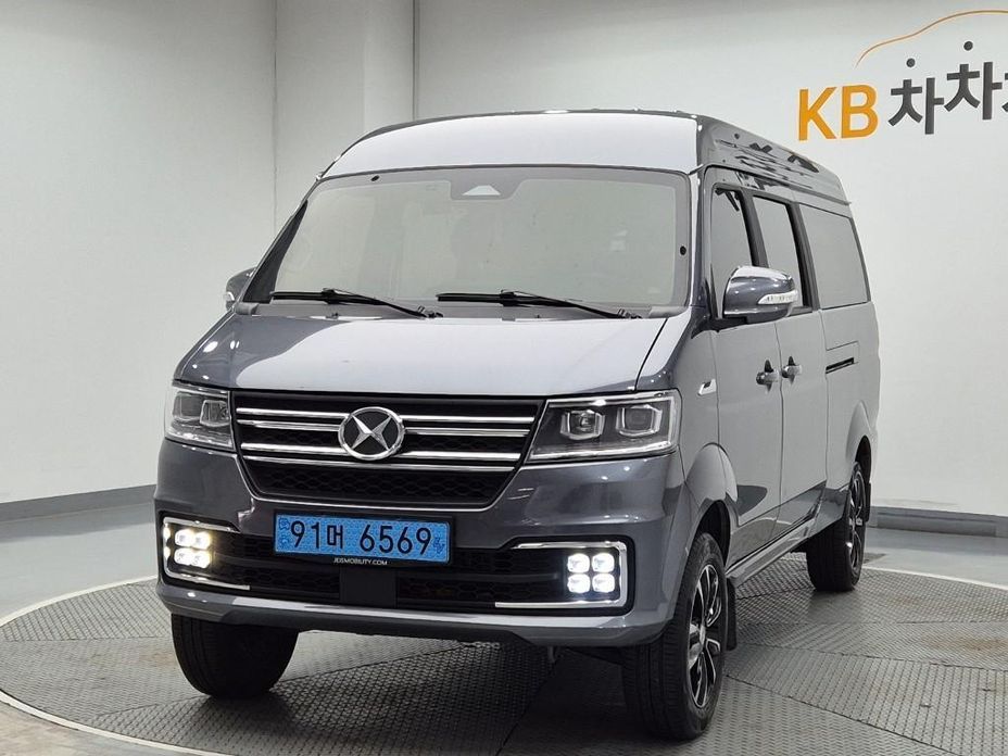 Xin yuan ET Van 2025
