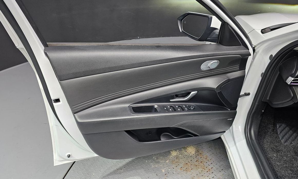 Hyundai AVANTE 2021
